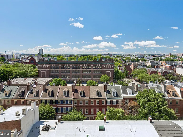 604 S Washington Sq #36-913 — Photo 9