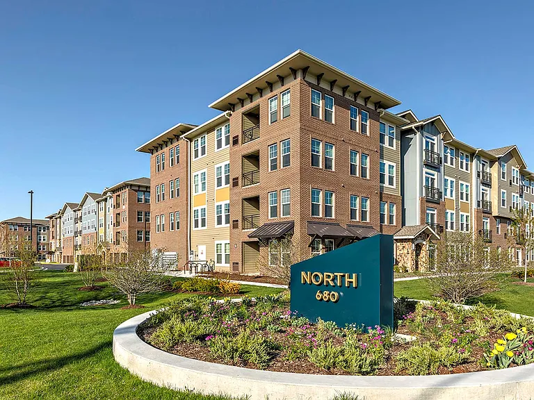 North 680 — Photo 16