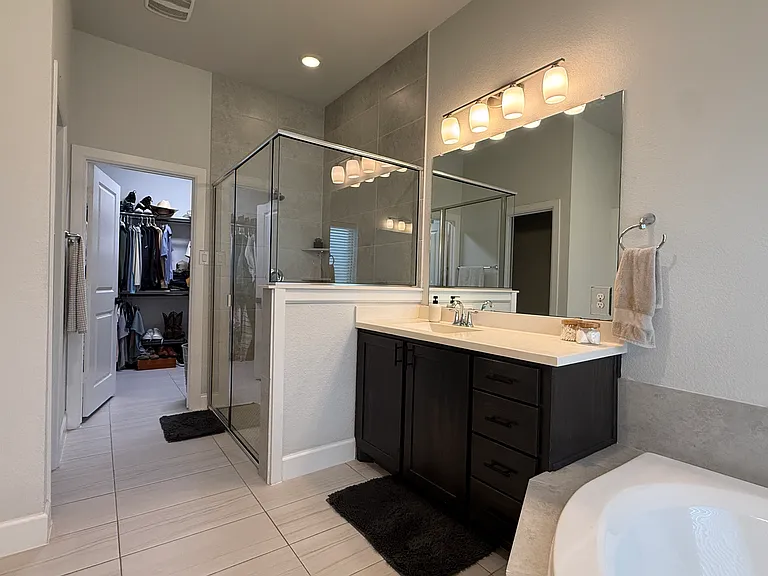 1044 Myers Park Trl — Photo 12