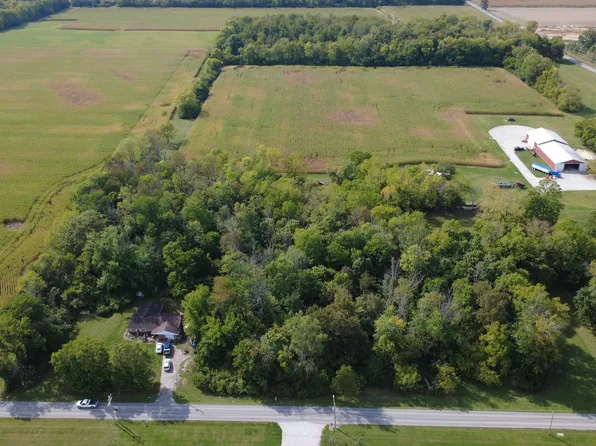 4810 N Centerline Rd, Whiteland, IN 46184