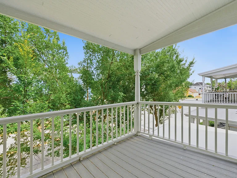 2303B N Abercorn St #B — Photo 24