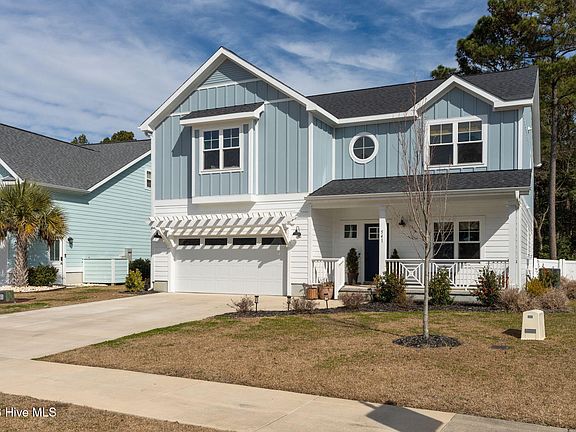 3rd image of 541 Moss Lake Lane