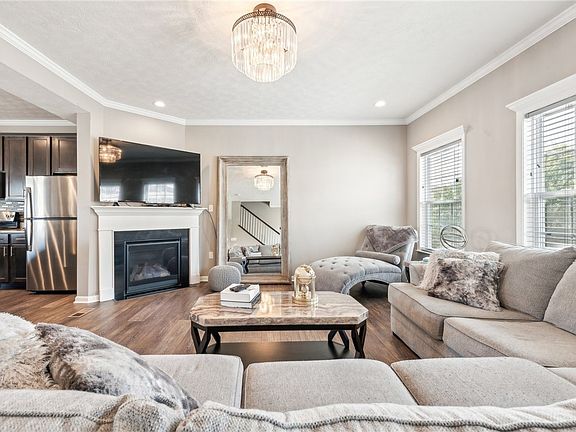 2nd image of 105 Shaley Dr