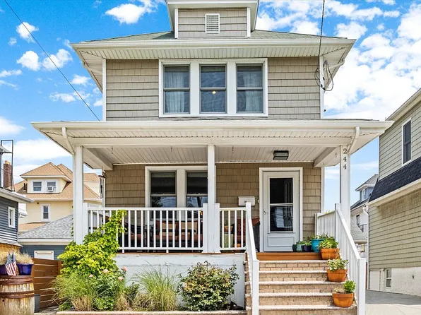 244 121st Bch, Rockaway Park, NY 11694