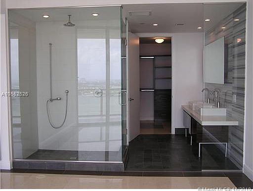 5th image of 1100 Biscayne Blvd Unit 3
