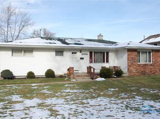 2002 Newport Ave, Toledo, OH 43613