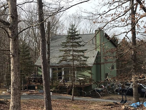 2nd image of 110 Upper Spruce Ct