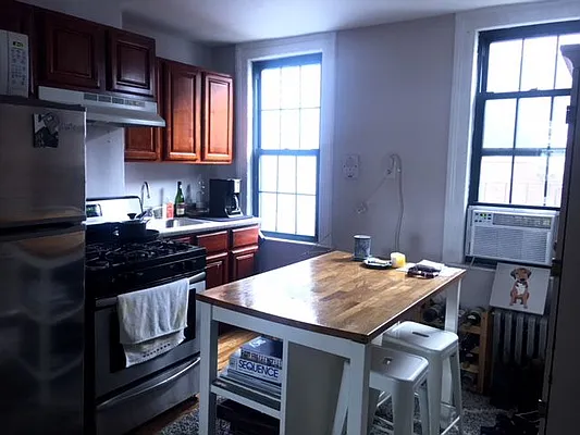 Rented by Signature Property Realty | media 46