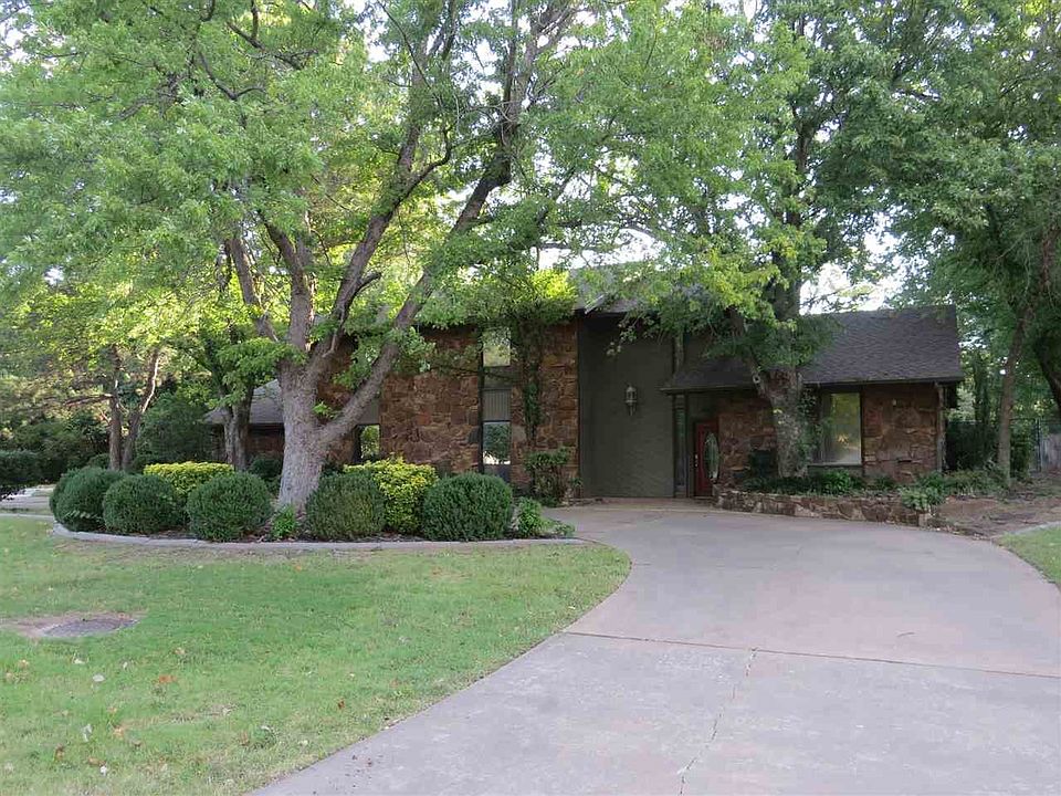 1st image of 2225 Quailwood Dr