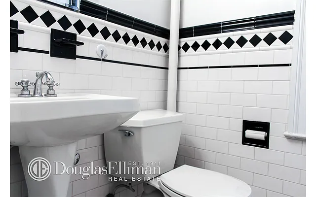 Rented by Douglas Elliman | media 14