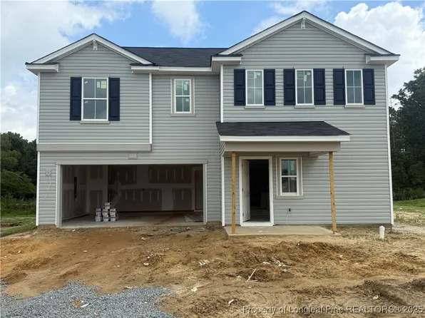 1056 Emerald Stone Ln, Hope Mills, NC 28348