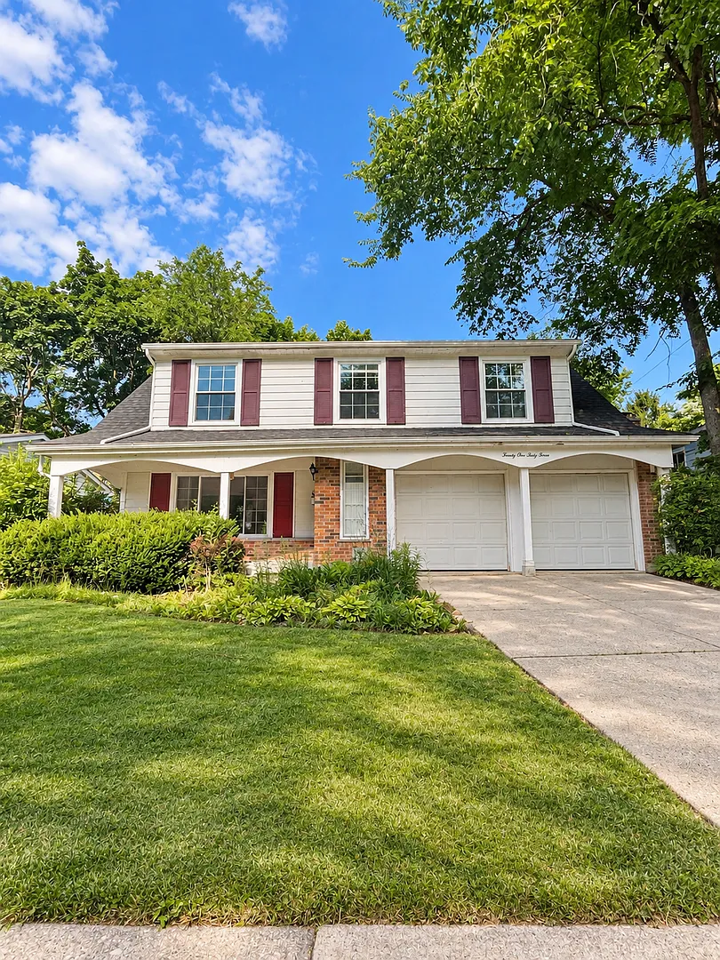 Flexible Lease Terms & Move-in Date Colonial Home with Spacious Backyard, 2-Car Garage, & Centra... — Photo 1