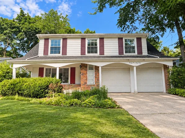 2163 Yorktown Dr, Ann Arbor, MI 48105