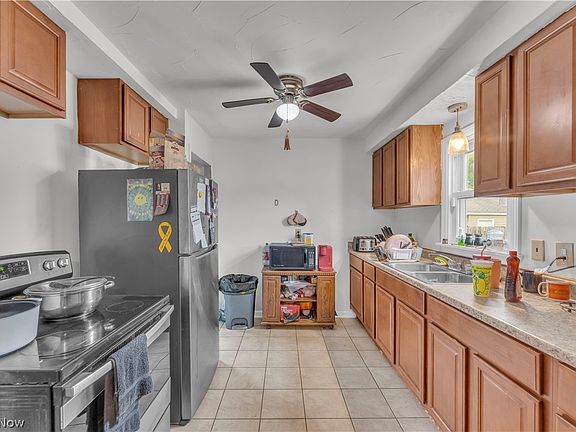 5th image of 30015 Warren Rd