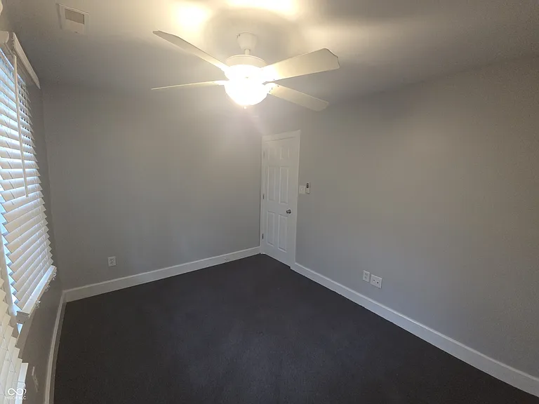 3621 N Kenwood Ave — Photo 18