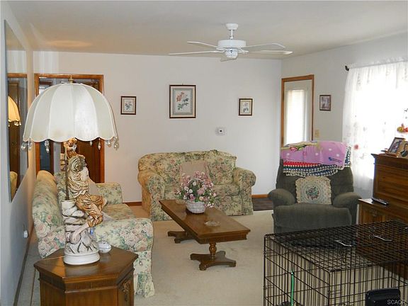 5th image of 735 W Ivy Dr