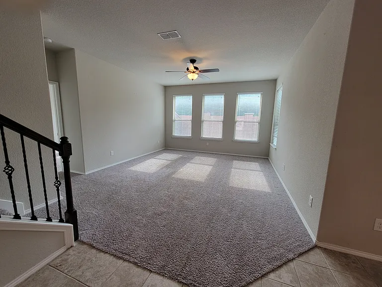 4725 Redbud Dr — Photo 10