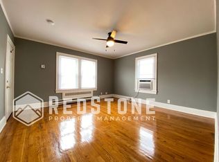 321 W 5th St #3, Burlington, NC 27215