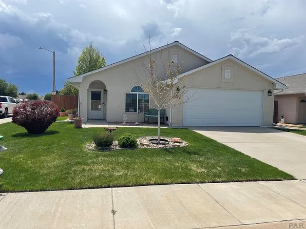 727 Edna Ln, Pueblo, CO 81005