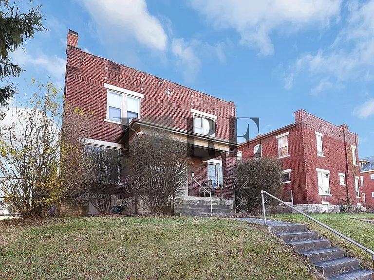 1257 E Livingston Ave — Photo 2