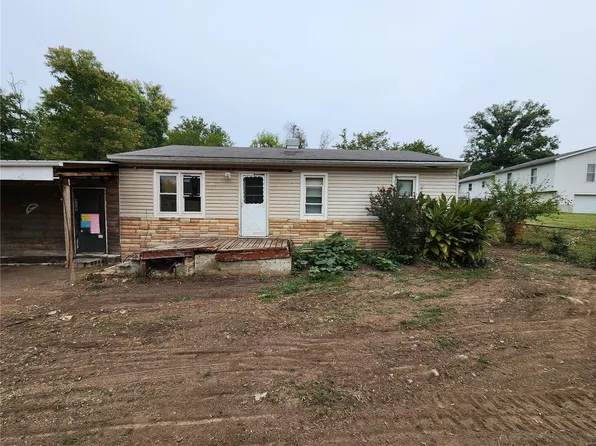 2229 School Dr, Pevely, MO 63070