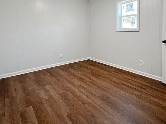 5th image of 400 N Rockingchair Rd Unit 7