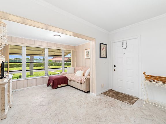 4th image of 340 NW 48th Avenue #B