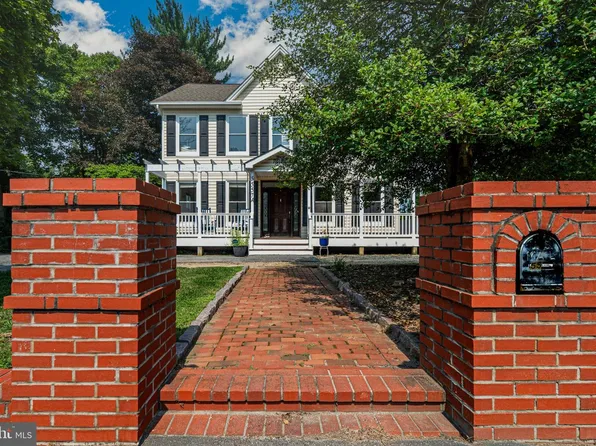 5557 Levering Ave, Elkridge, MD 21075