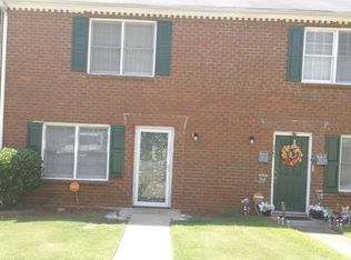 5303 Ridge Forest Dr, Stone Mountain, GA 30083