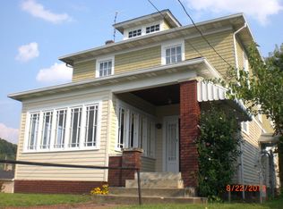 722 Chestnut St, Ironton, OH 45638