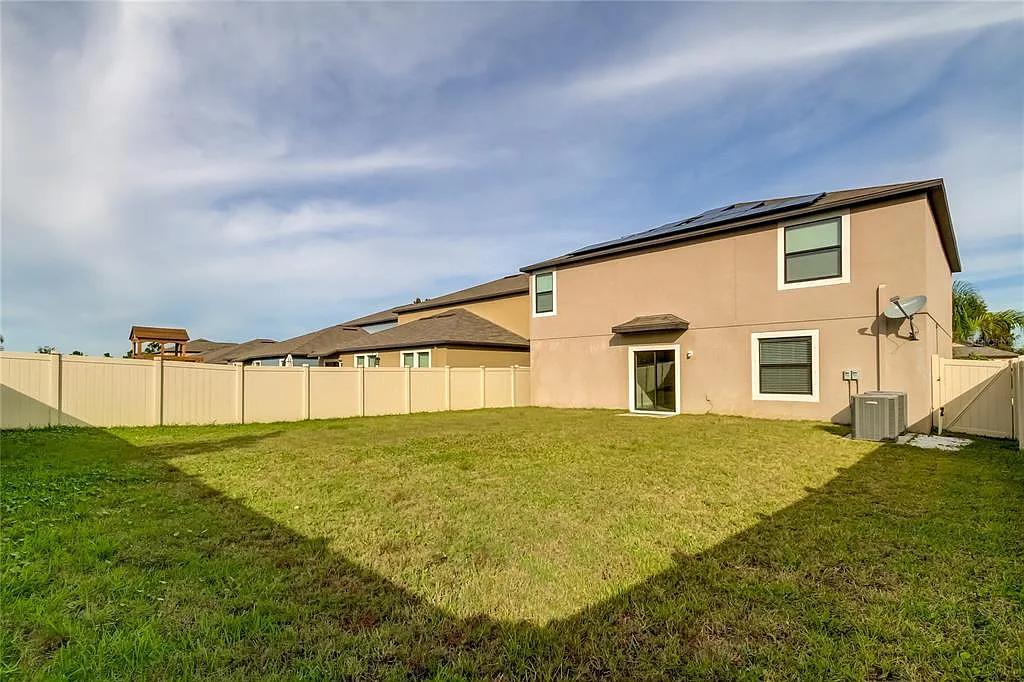 Building Photo - 9648 Sage Creek Dr
