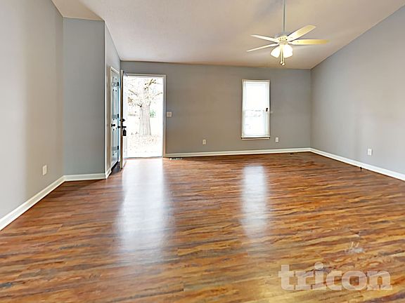 2nd image of 709 Quail Hills Dr