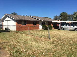 2709 N Nottingham Way, Moore, OK 73160