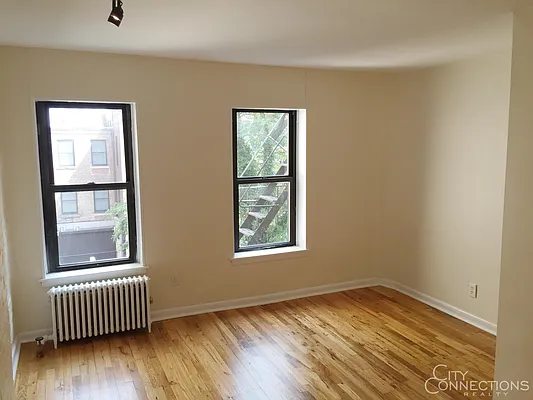 Rented by City Connections Realty | media 14