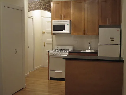 Rented by City & Suburban | media 40