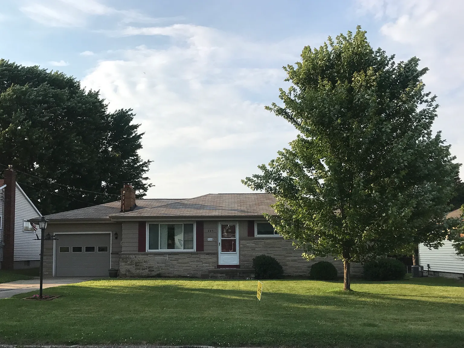 445 Geneva Ave photo 1