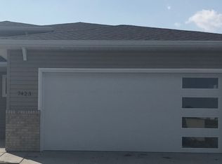 7423 17th St S, Fargo, ND 58104