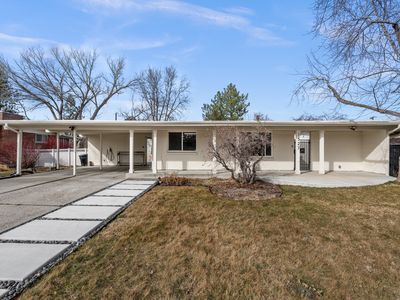 1527 E Meadowmoor Rd, Holladay, UT, 84117