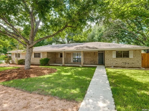 3 broken ski, New Braunfels, TX 78130