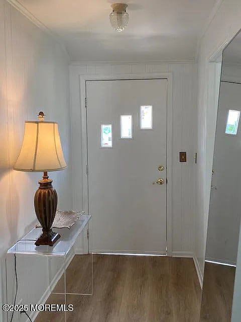 3 bed, 1.5 bath, 1196 sqft, $2,500 — Photo 4