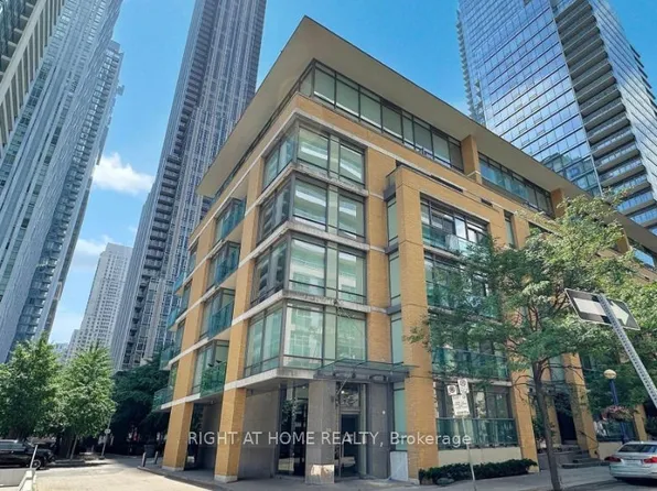 21 Scollard St #412, Toronto, ON M5R 1G1