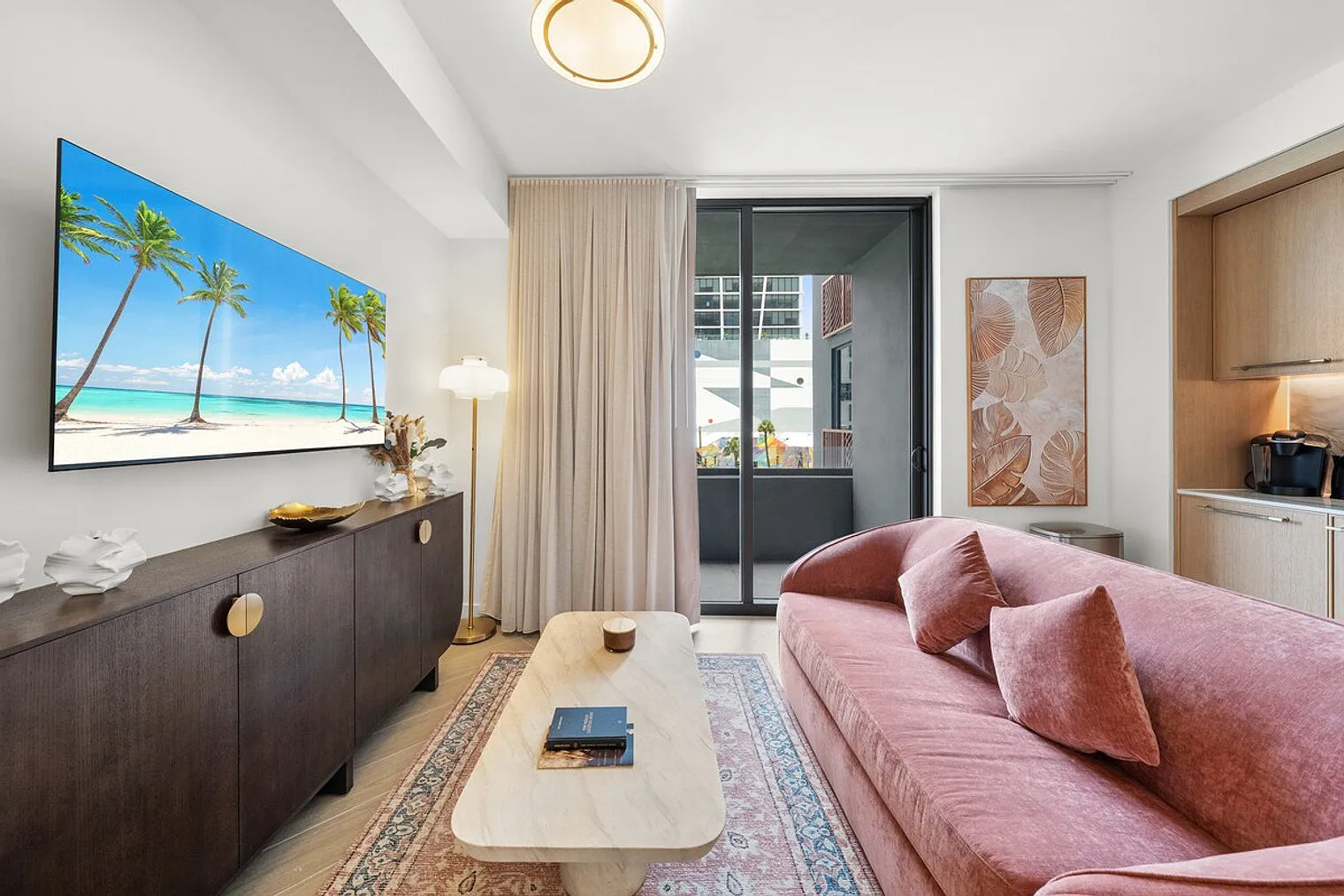 1 bed, 1.0 bath, $5,596 — Photo 2