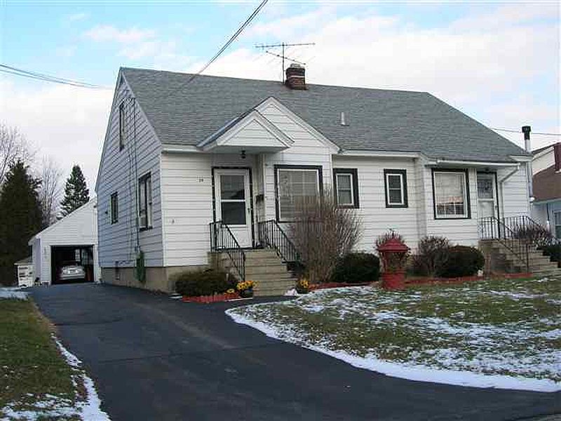 2nd image of 24 DESTEFANO Street