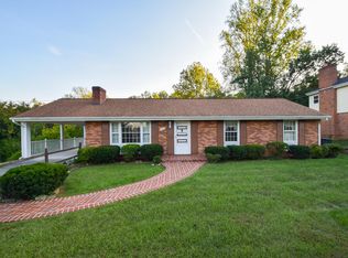 4406 Rosecrest Rd, Roanoke, VA 24018