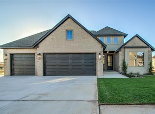 10705 Two Lakes Dr, Yukon, OK 73099