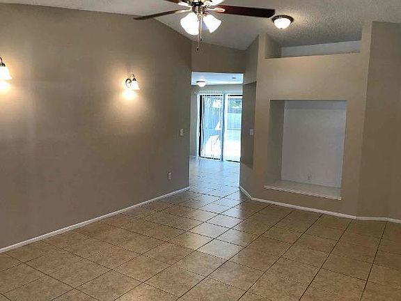 2nd image of 9408 Glenrosa Ct