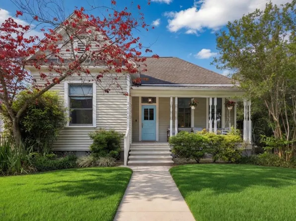 2211 Harvard St, Houston, TX 77008