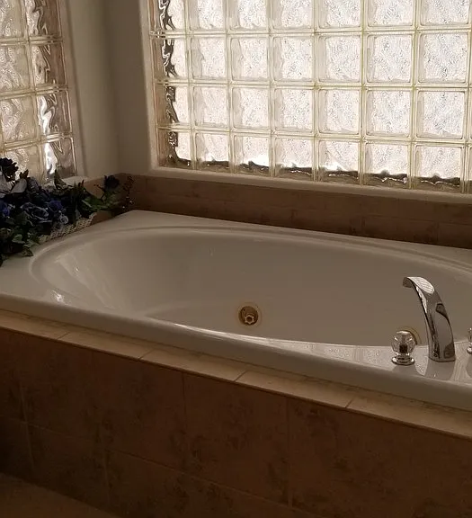 2410 Hillview Dr — Photo 17