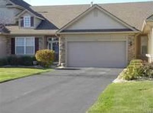 1222 Lily Ln, Schererville, IN 46375
