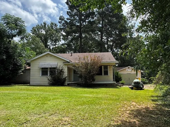 714 Genoa Rd, Texarkana, AR 71854